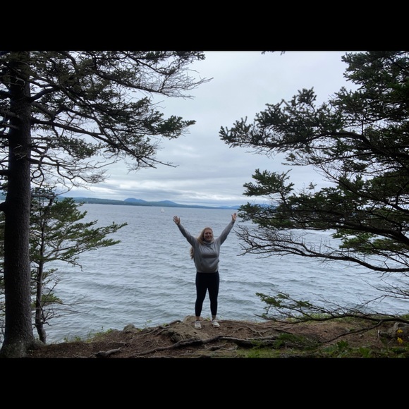 meet your posher, Jordynn - Picture 9 of 9